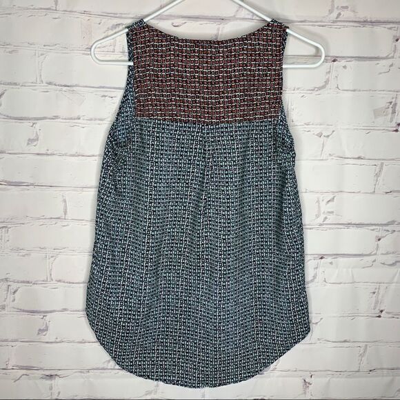 Olive & Oak small tank top - Picture 3 of 3